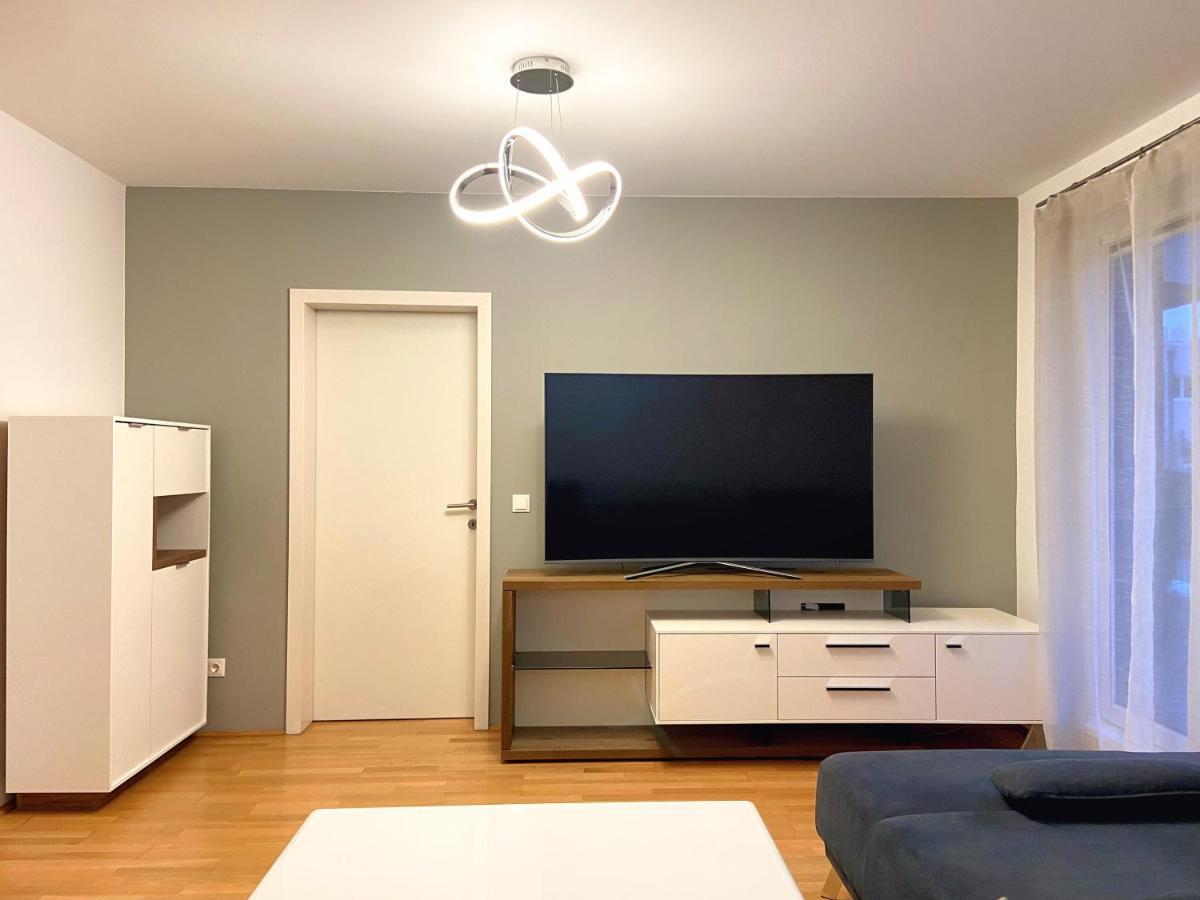 Near Lake Spacious & Furnished Beautiful Apartment Wenen Buitenkant foto