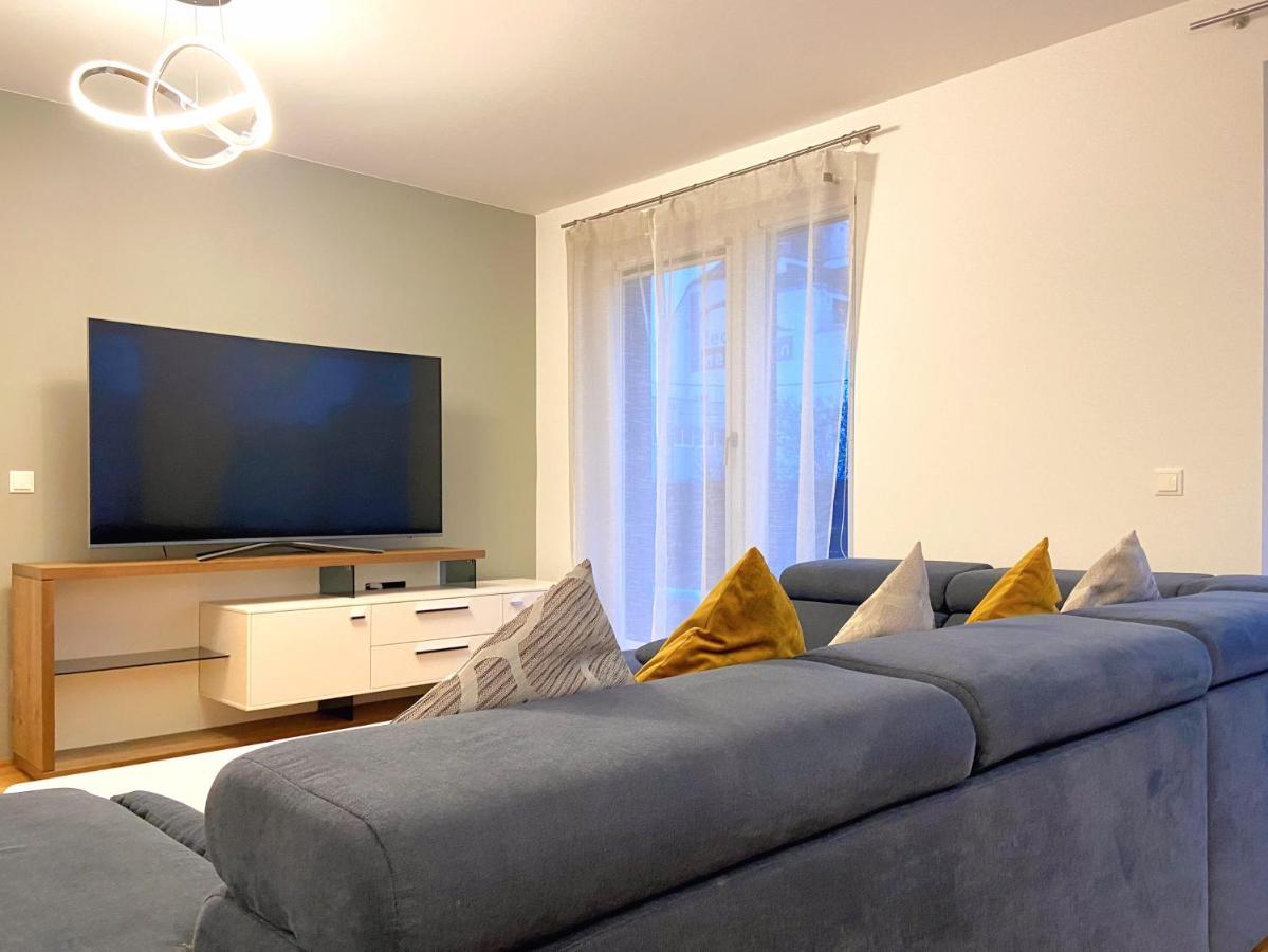 Near Lake Spacious & Furnished Beautiful Apartment Wenen Buitenkant foto