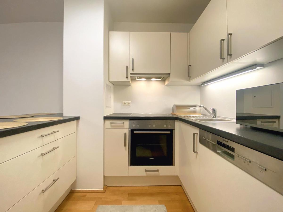Near Lake Spacious & Furnished Beautiful Apartment Wenen Buitenkant foto