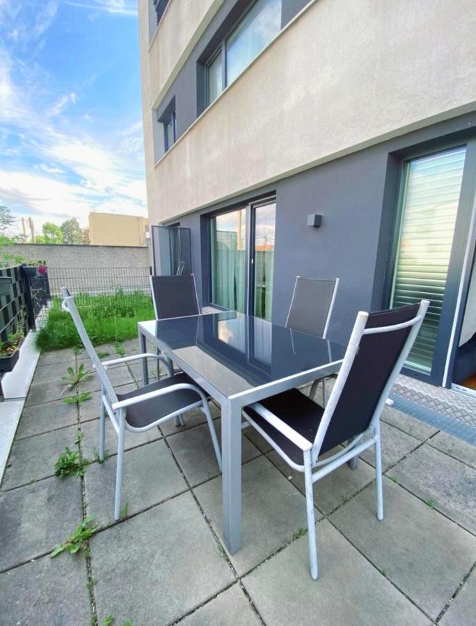 Near Lake Spacious & Furnished Beautiful Apartment Wenen Buitenkant foto